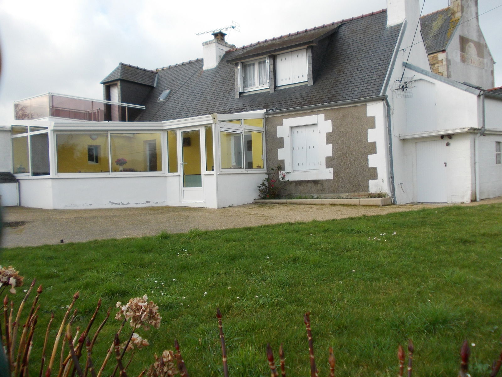 Independent Studio Lannion 48996