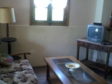 Entire Home Vic-sur-Cère 57862-4