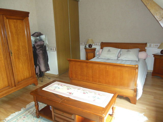 Chambre Chez L'habitant Spay 28813