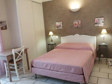 Logement entier à louer à Magné - photo 1 : chambre-1