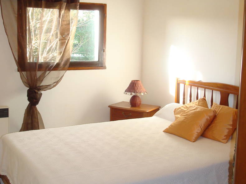 Entire Home Lambesc 70785-4