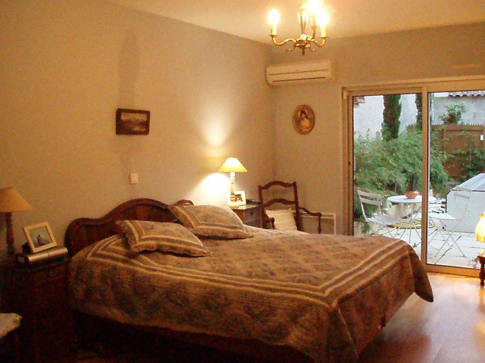 Oberoende Studio Saint-Pierre-de-Bœuf 104003