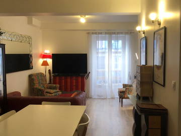 Entire home for rent in Grenoble - photo 1: Bathroom-1