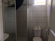 Logement entier à louer à Les Anses-D'arlet - photo 3 : salle de bain-3