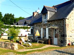 Typical Breton House 5km From The Sea In Peace In La Campag