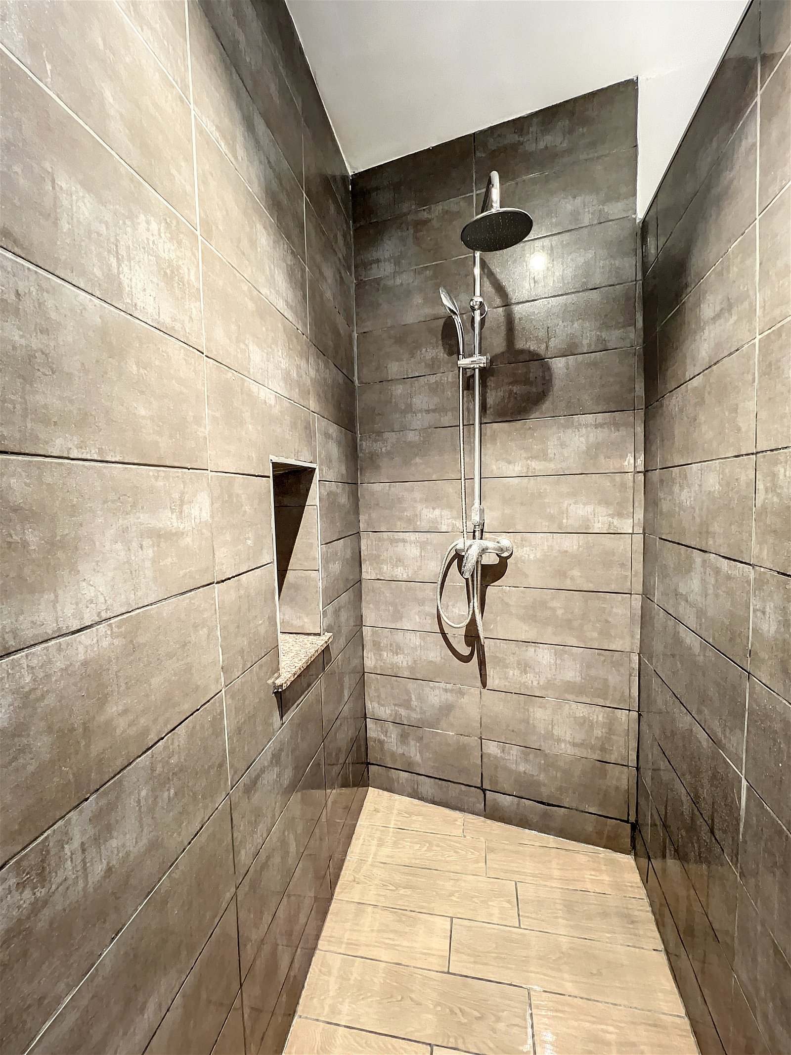 Itsenäinen Studio Charleroi 259342