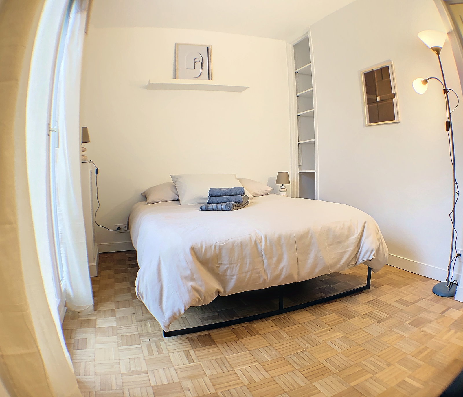 Ganz Haus Versailles 663178