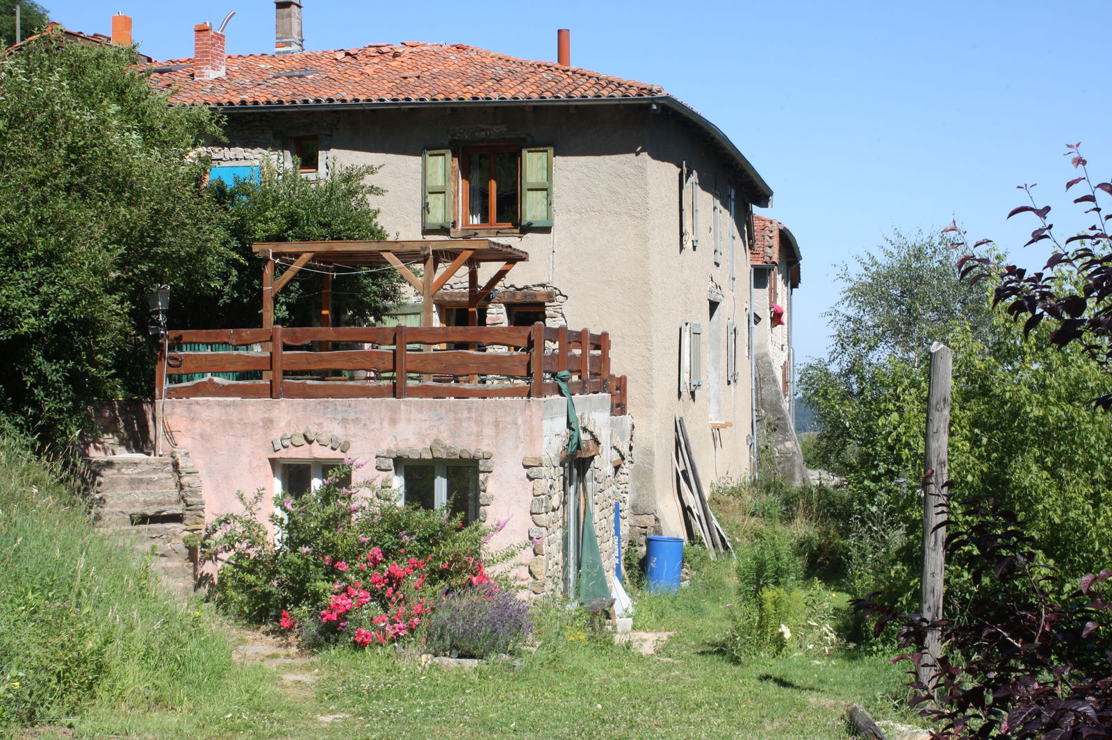 Unabhängiges Studio Yzeron 33300