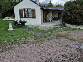 Maisonnette à la campagne