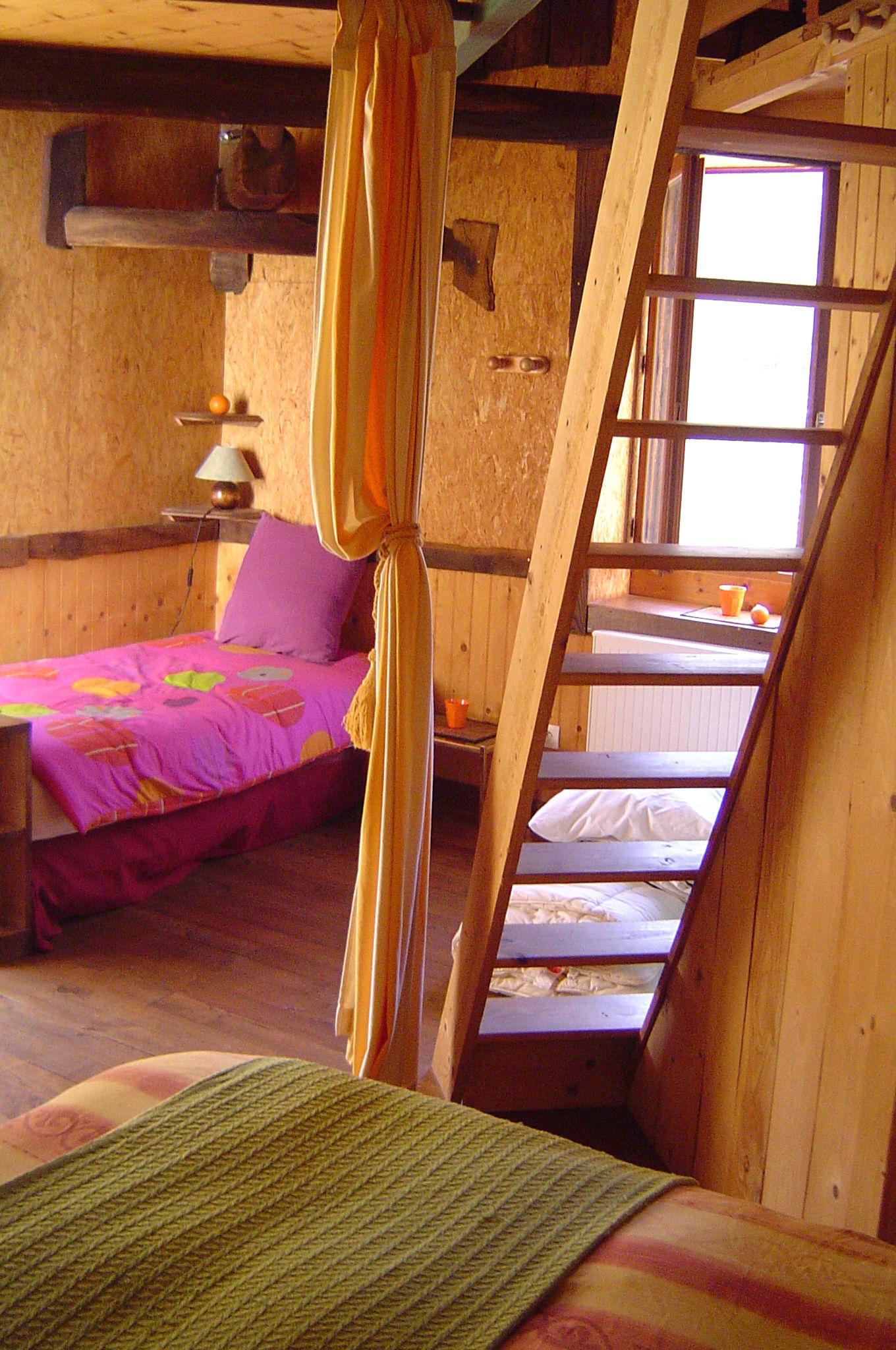 Onafhankelijke Studio Yzeron 33300