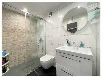Habitación en casa del anfitrión en alquiler en Haut-Intyamon - foto 6 : Baño-6