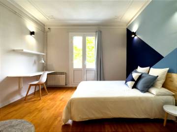 Roomlala | Maravillosa habitación con balcón (RH23-R1)