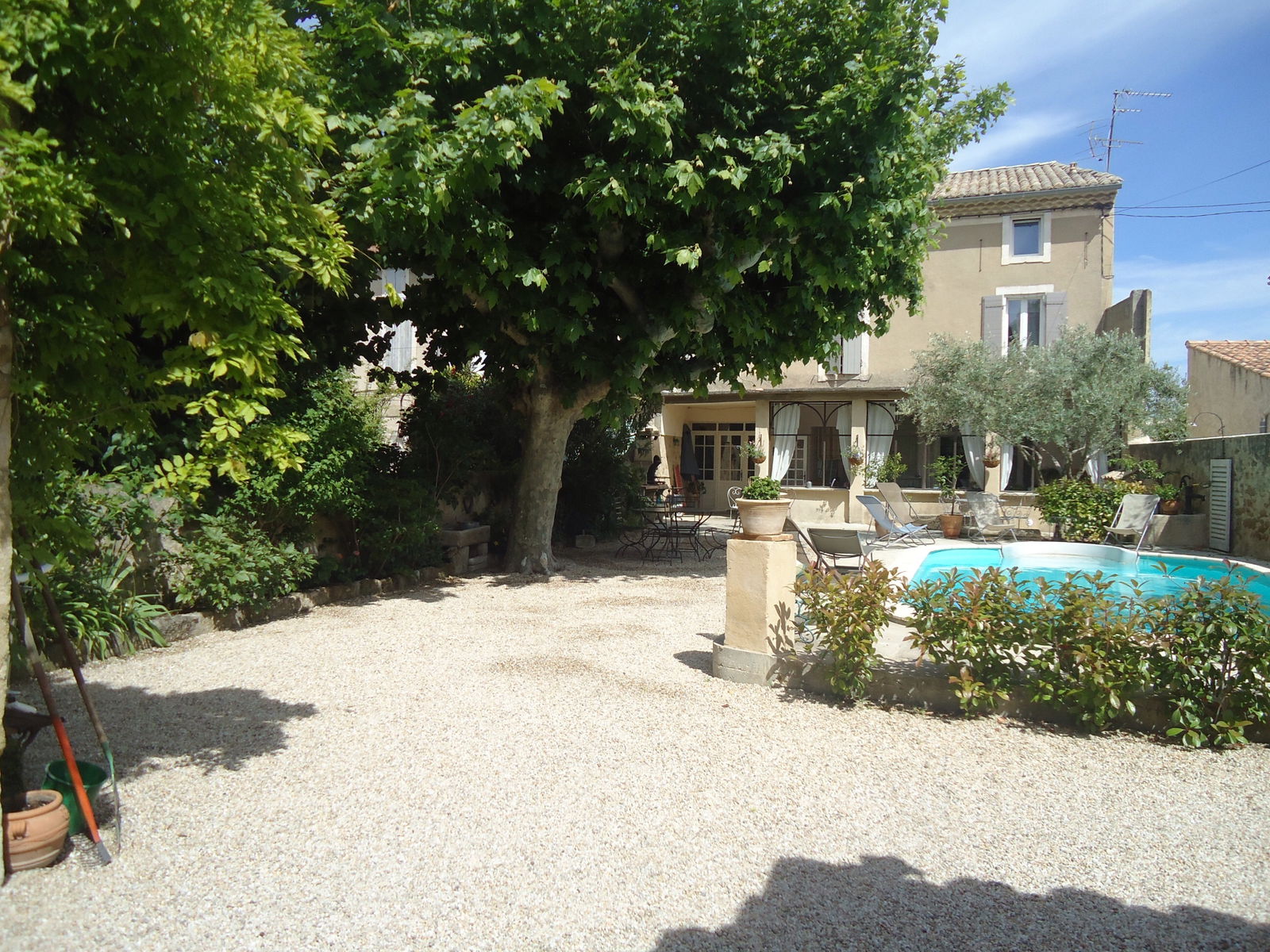 Gastgezin Entraigues-sur-la-Sorgue 103313