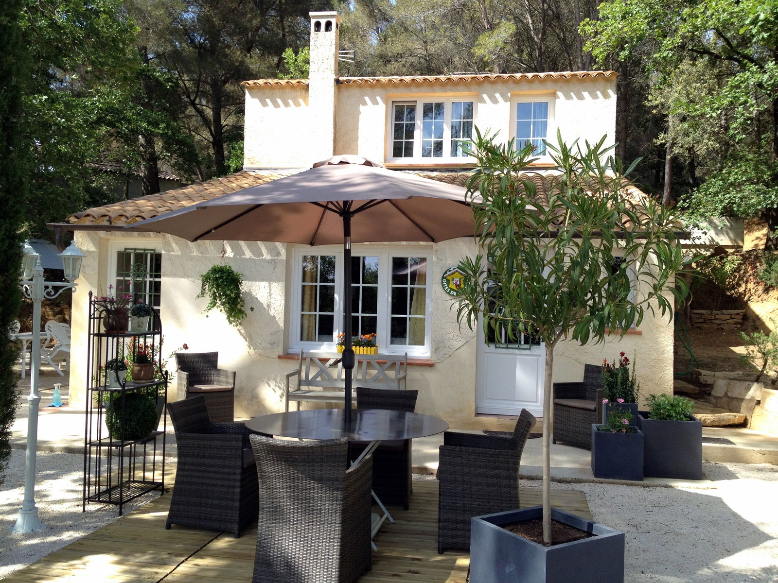 Entire Home Laudun-l'Ardoise 72629