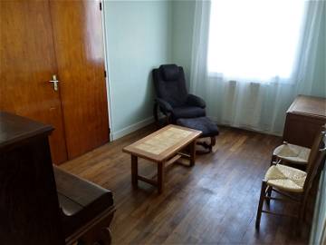 Room For Rent Saint-Privat-Des-Prés 194387