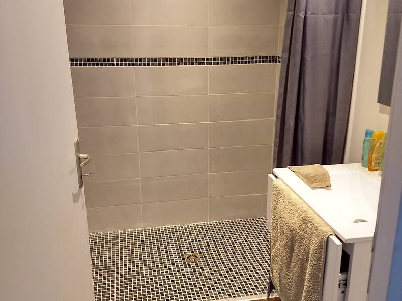 Colocação Saint-Privat-des-Prés 194387-3