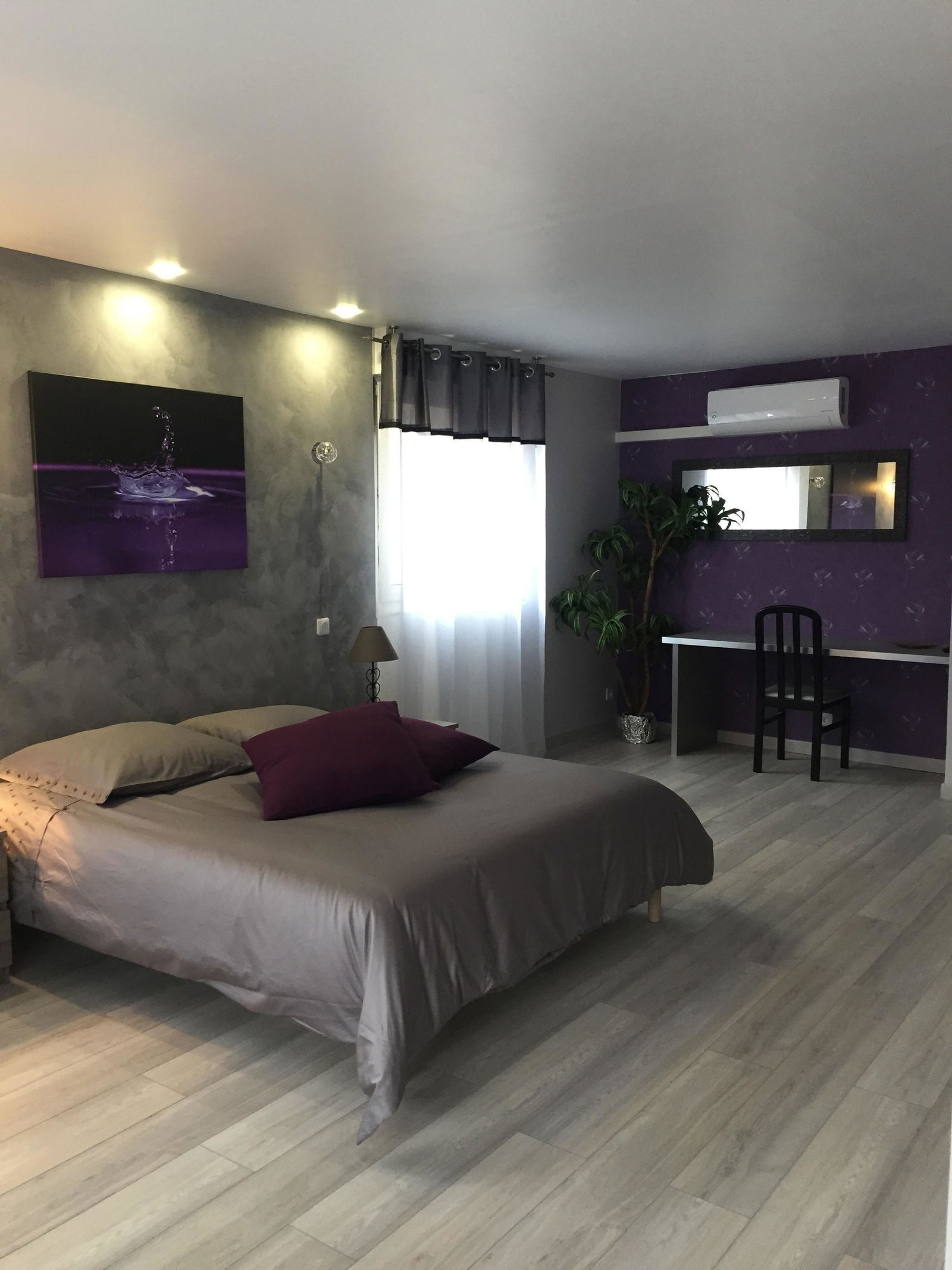 Bed And Breakfast La Roche-Morey 160473