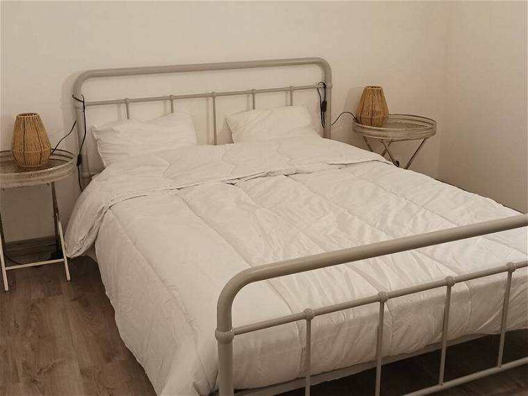 Homestay Sury-le-Comtal 307152