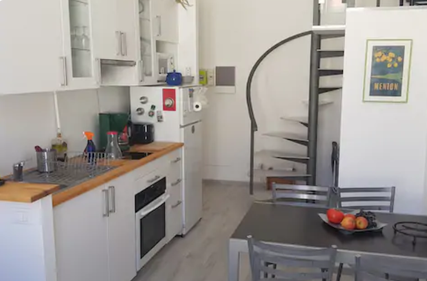 Independent Studio Menton 245385