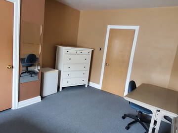 Homestay for rent in Longueuil - photo 4: Bedroom-4