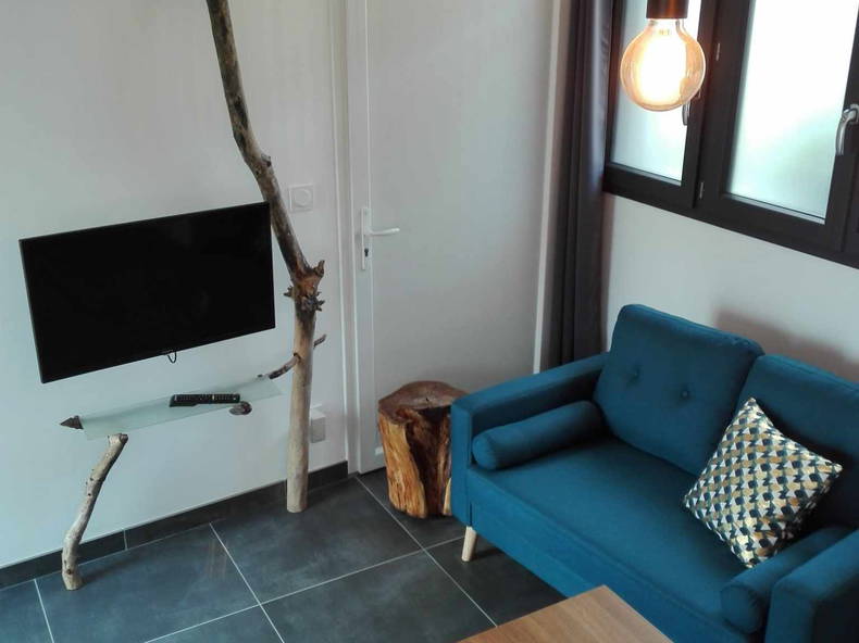 Entire Home Commelle-Vernay 488618-4