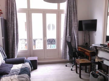 Roomlala | Mieszkanie do wynajęcia w hipercentrum Lille 