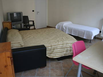 Roomlala | Milaan - Grote kamer voor 1 of 2 personen