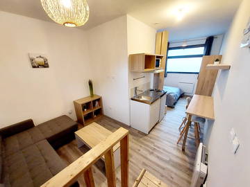 Roomlala | Mini-loft Dans Coliving Tout Neuf