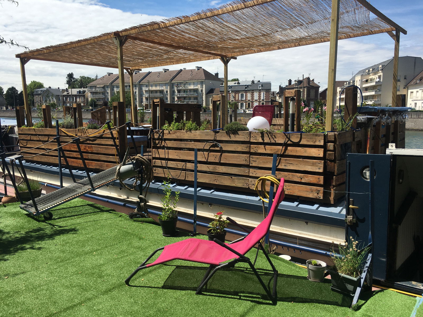 Kolokation Creil 146789