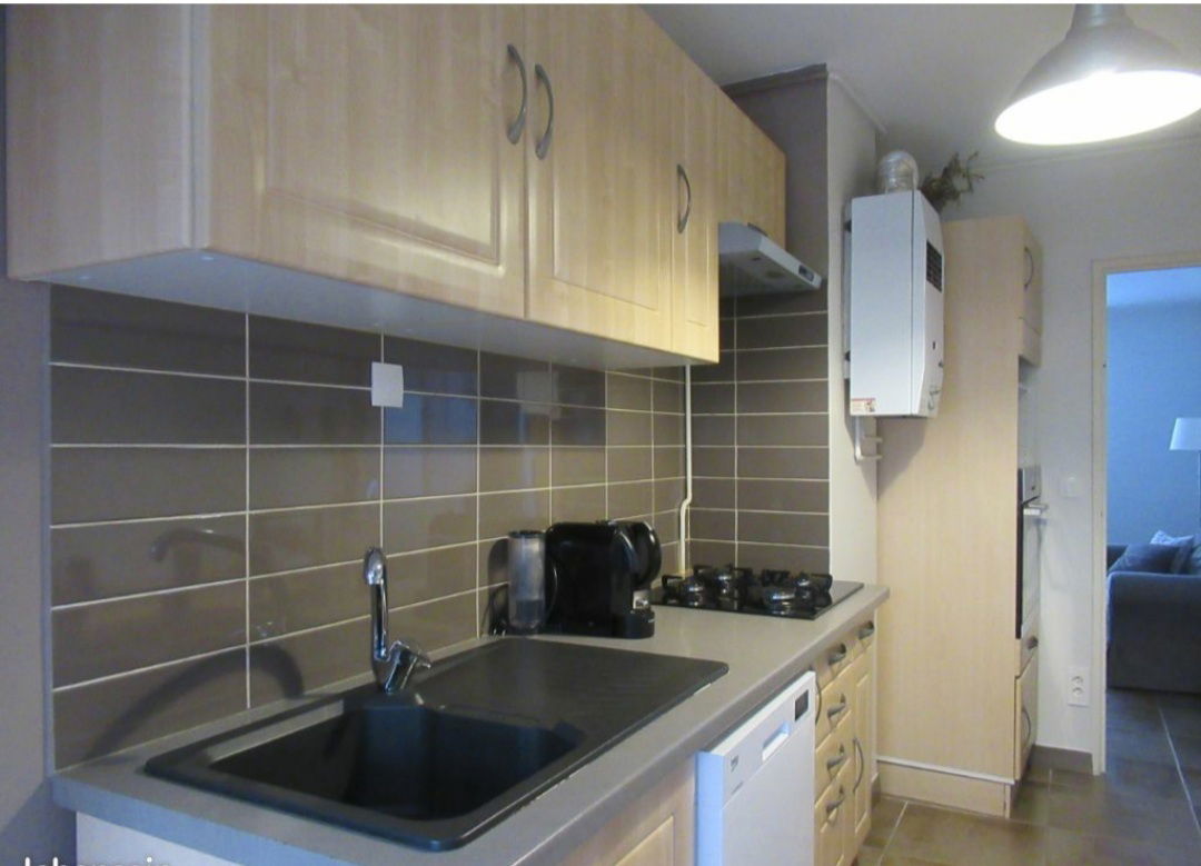 Kolokation Vaulx-en-Velin 256877