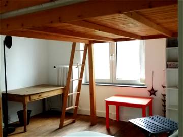 Roomlala | Mitbewohnerin In Verviers In Einer Villa (möbliertes Zimmer