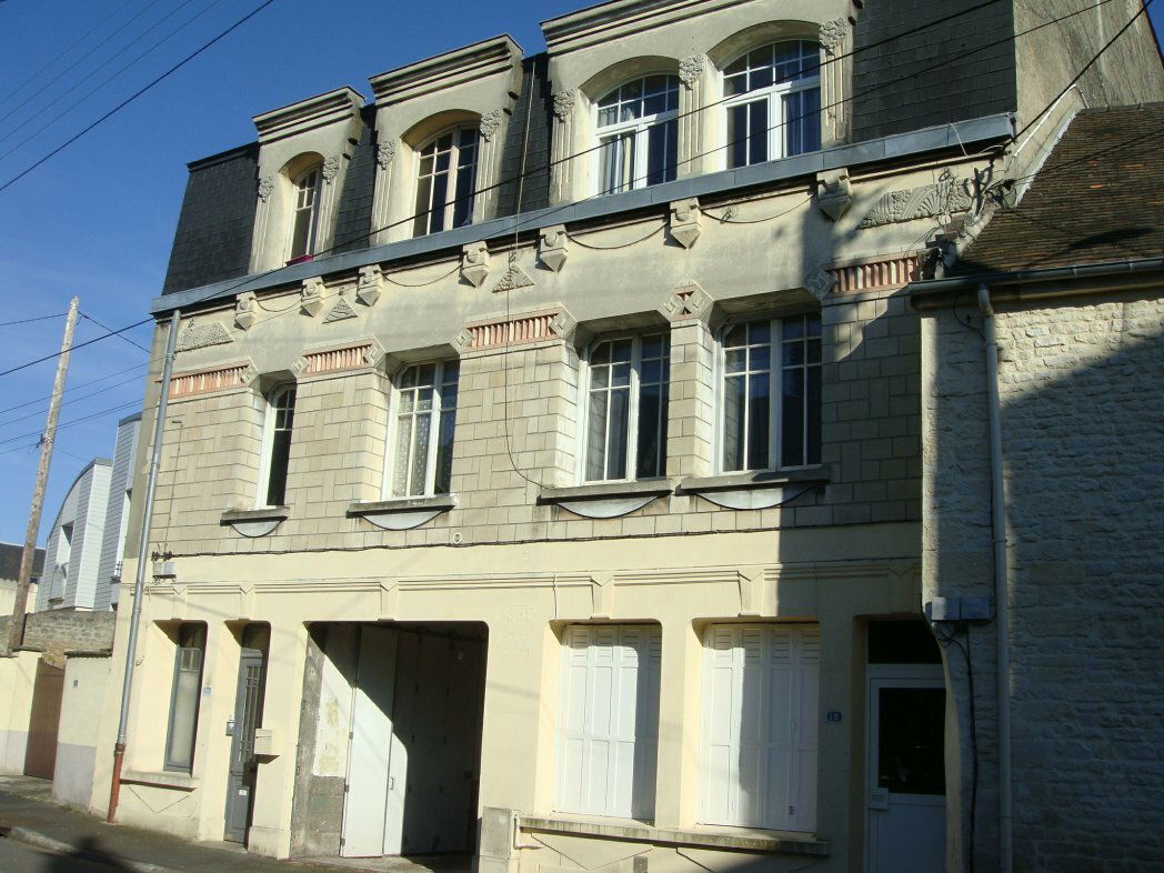 Onofhängeg Studio Caen 74830