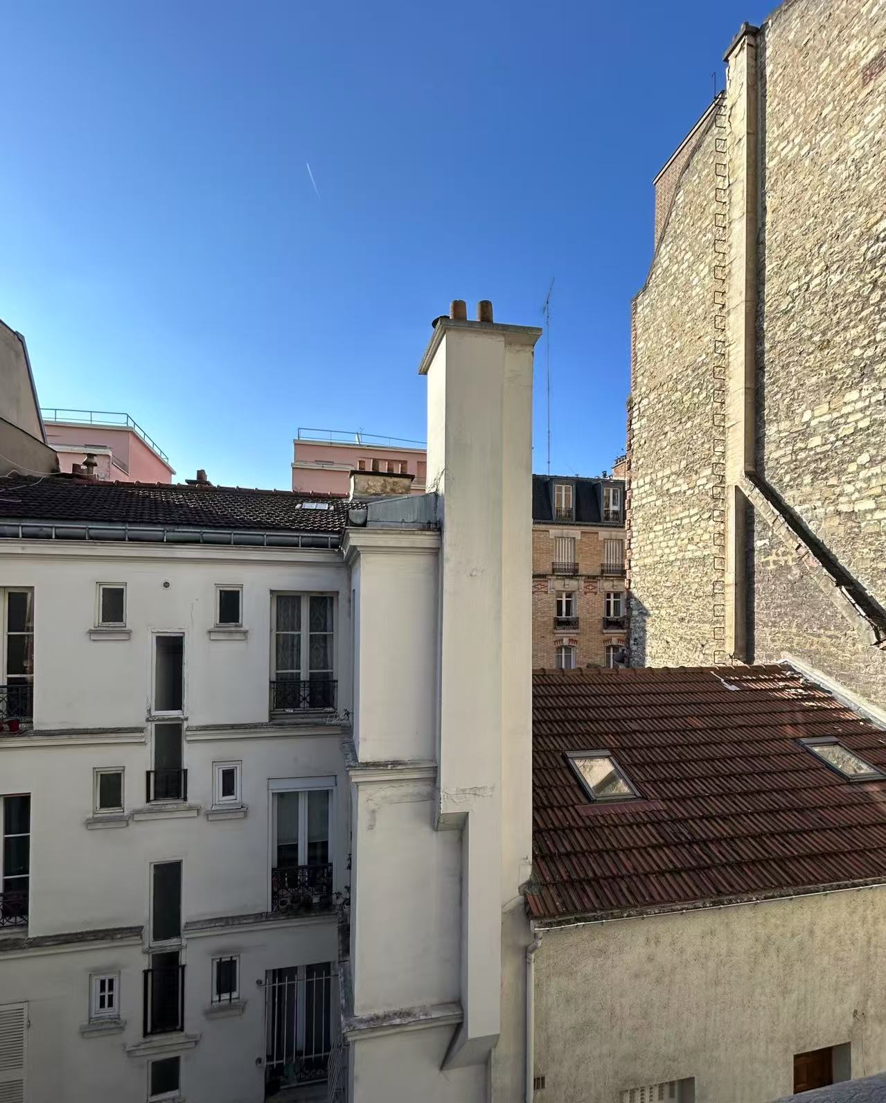 Ganz Haus Paris 654096