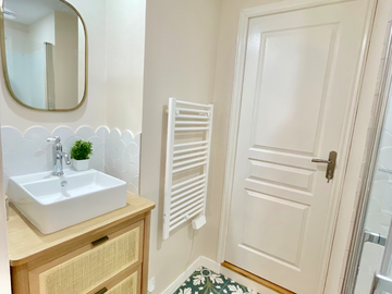 Wohngemeinschaft zur Miete in Grasse - Foto 6 : Badezimmer-6