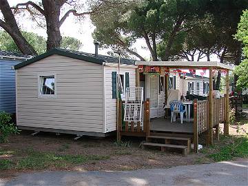 Roomlala | Mobil Home Sur Camping 3 *** À Fréjus