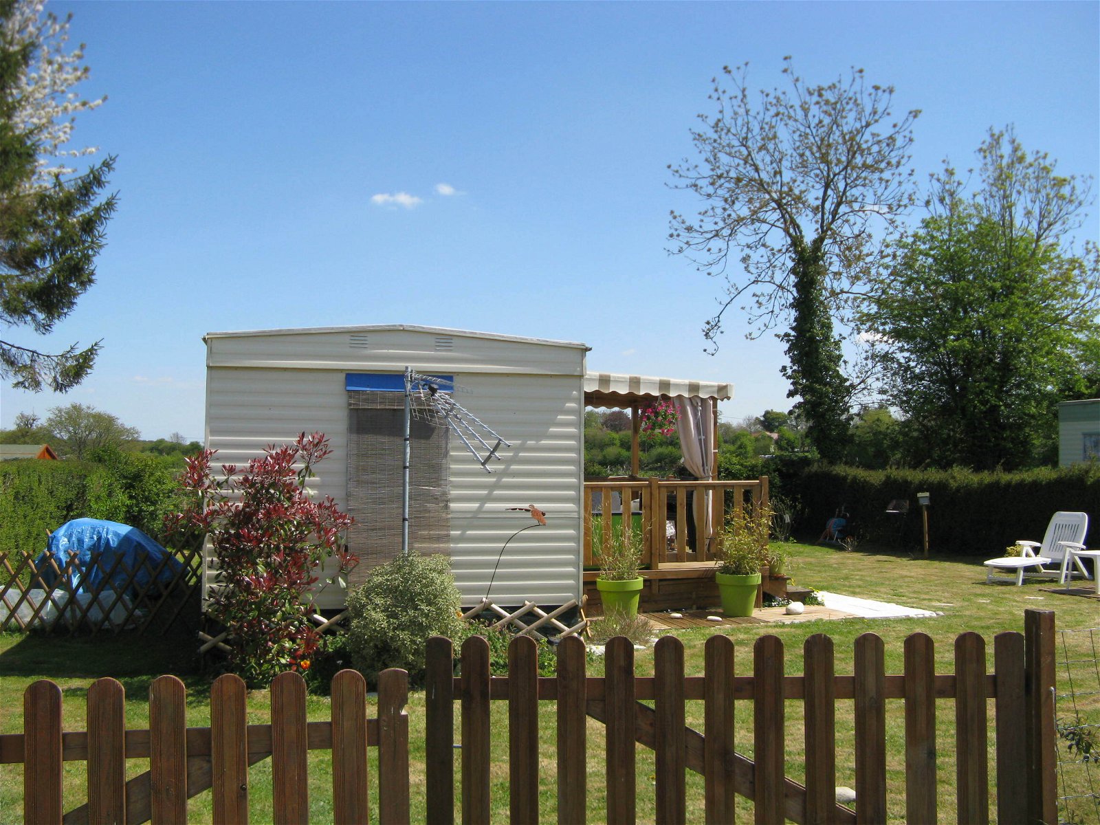 Onafhankelijke Studio Cahagnolles 72751