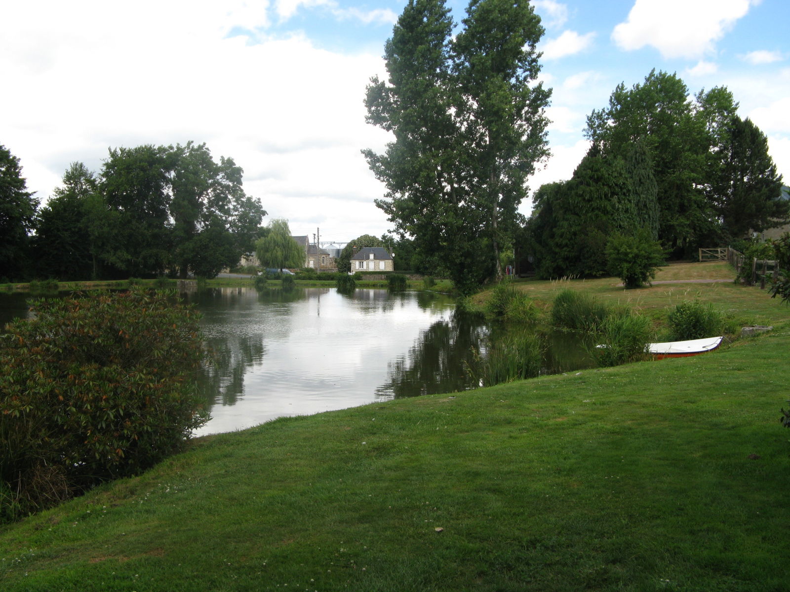 Entire Home Cahagnolles 72751