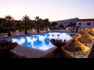 Entire Home Le Pradet 251808-10