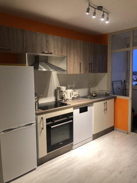 Colocatie Cenon 662977