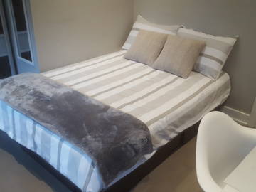 Roomlala | Moderne kamer met eigen balkon