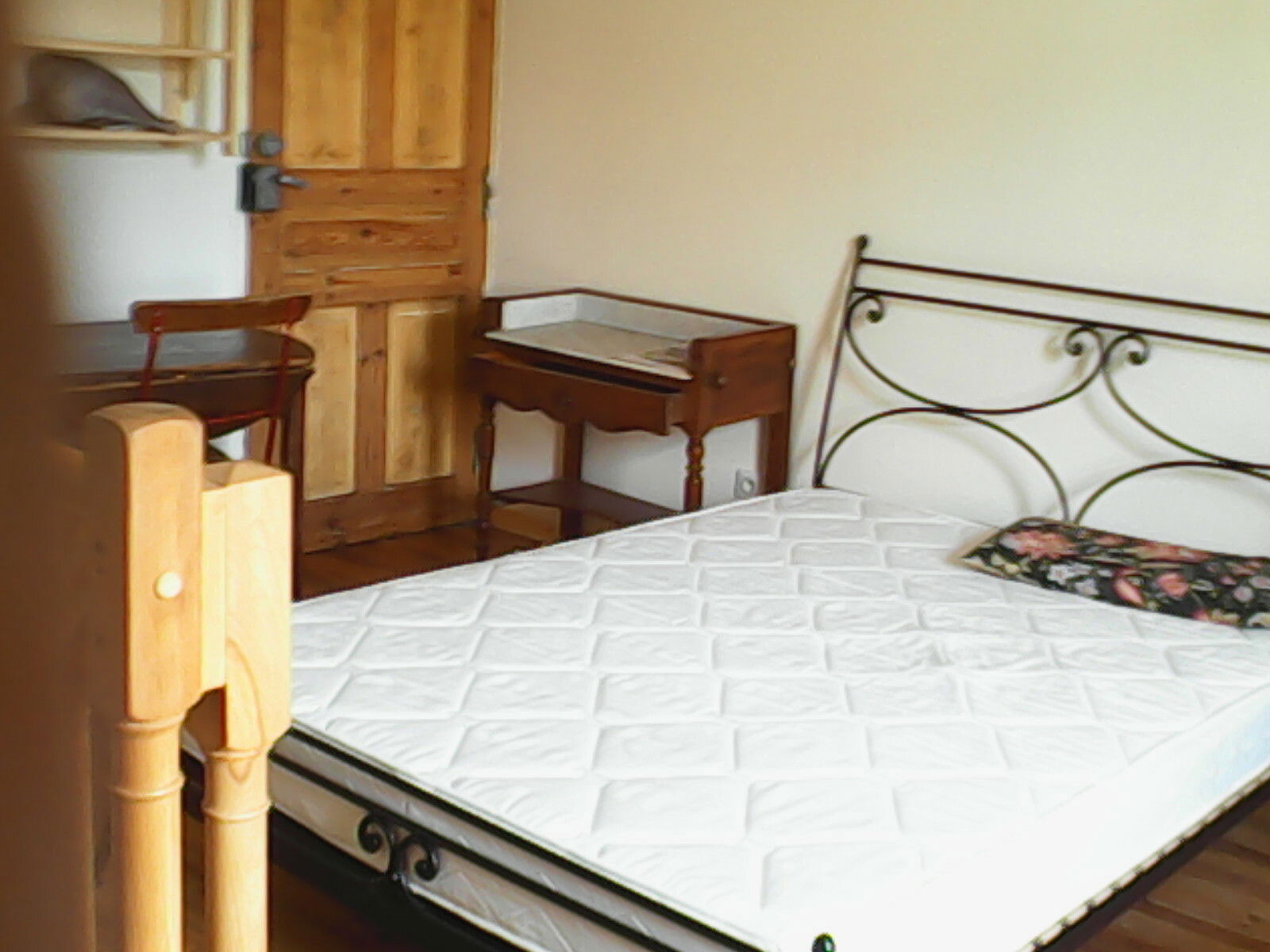 Oberoende Studio Vielmur-sur-Agout 78212