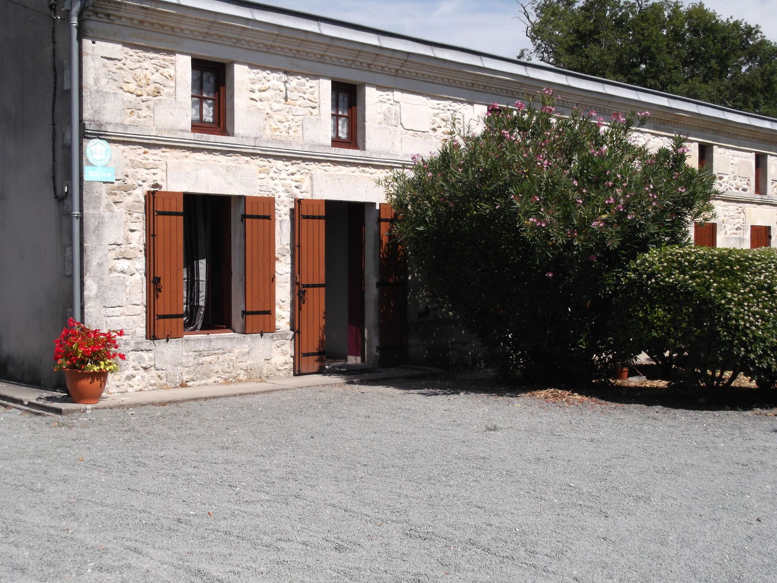 Oberoende Studio Donnezac 75503
