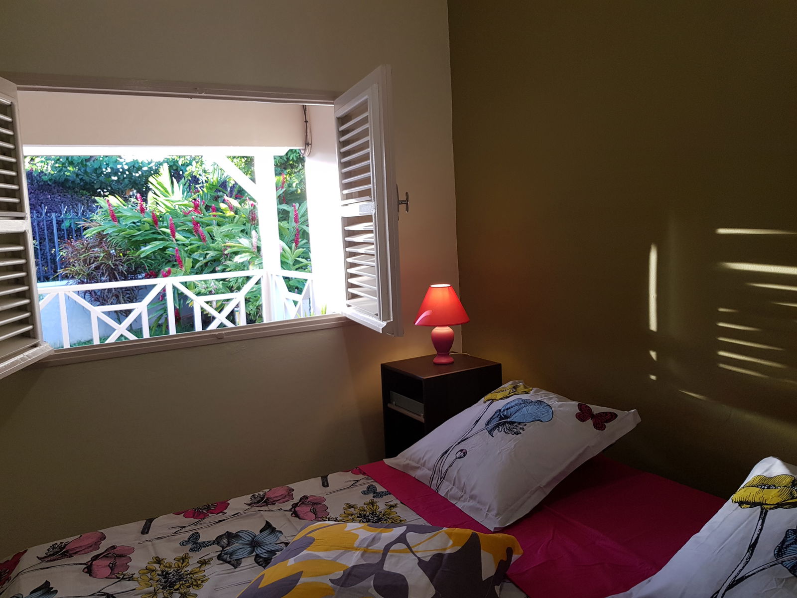 Oberoende Studio La Trinité 243770