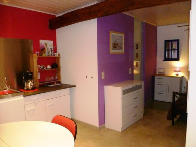 Oberoende Studio Ath 23275