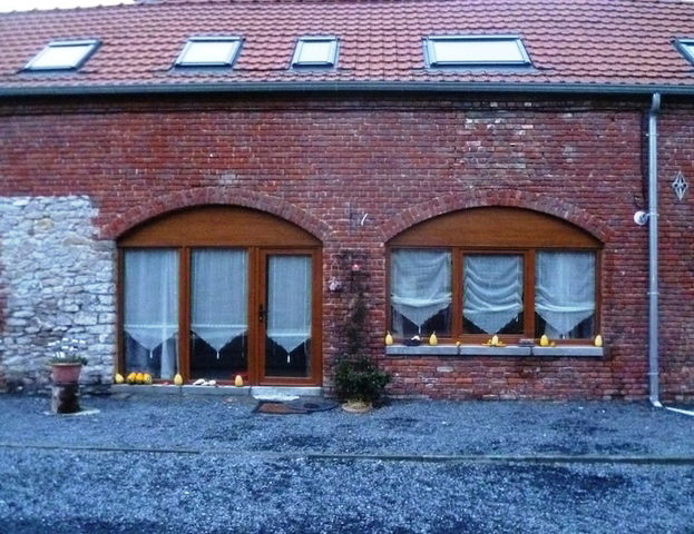 Oberoende Studio Ath 23275