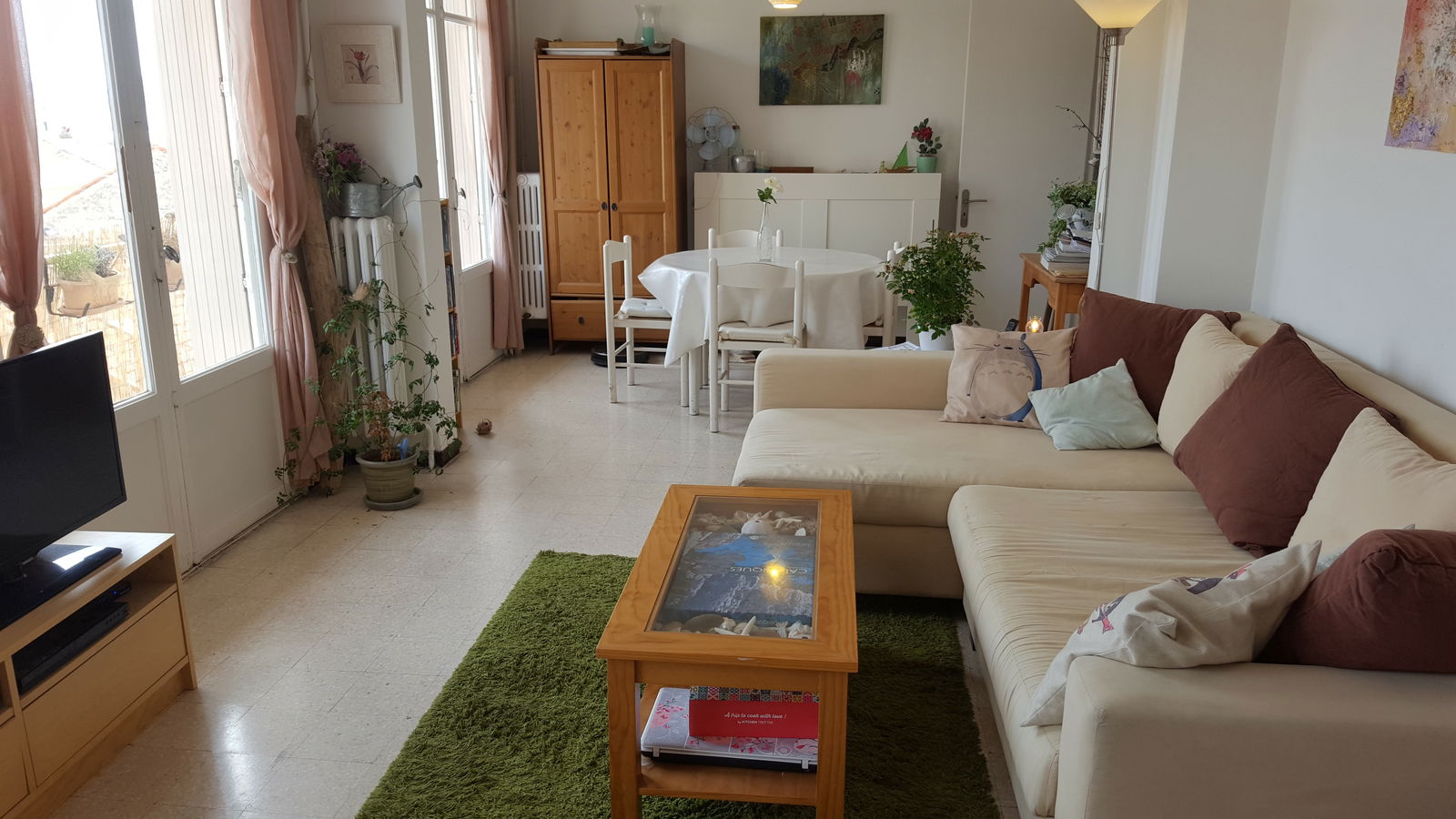 Uafhængigt Studie Marseille 106104