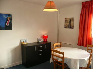 Roomlala | Møbleret F1 lejlighed