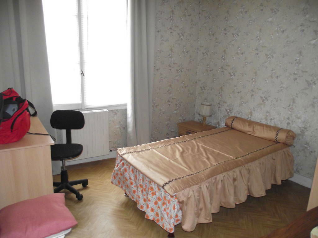 Colocation Tours 168513