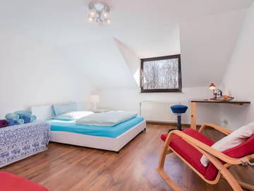 Roomlala |  Møbleret privat værelse 19 kvm. I et rækkehus