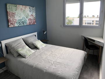 Roomlala | Møbleret værelse i delt indkvartering i Cholet centrum